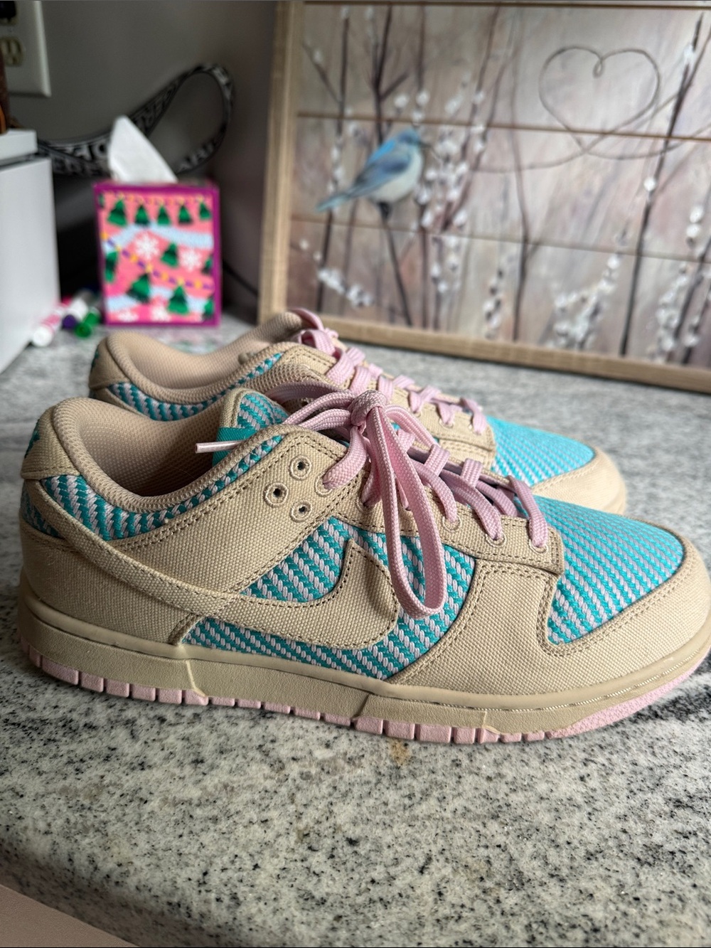Nike Kids Beige and Teal Low-Top Sneakers with Pink Accents